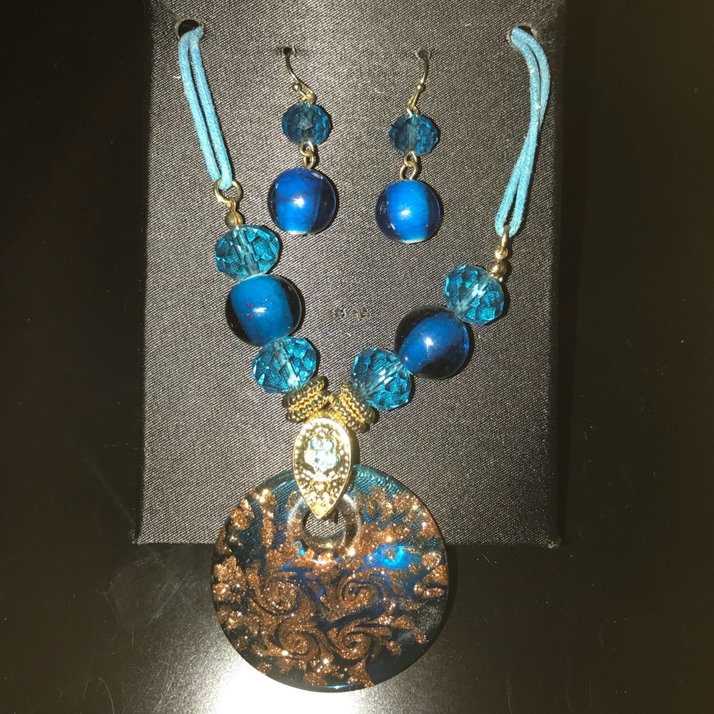 Jewelry Necklace/Earrings Set